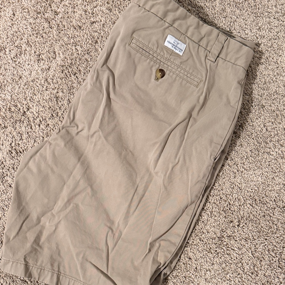 Vineyard Vines Men's Tan Casual Shorts